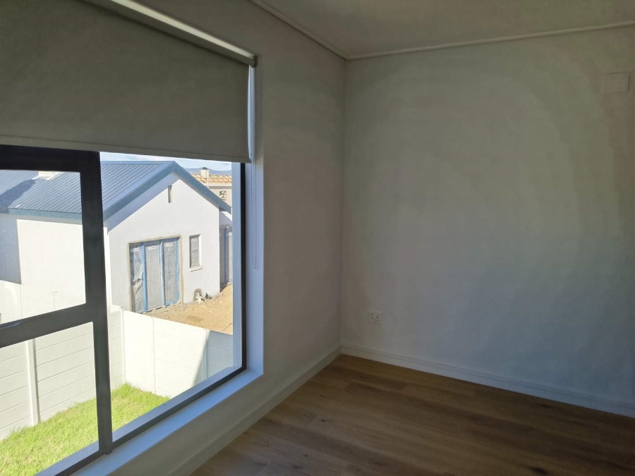 To Let 3 Bedroom Property for Rent in Kraaifontein Western Cape